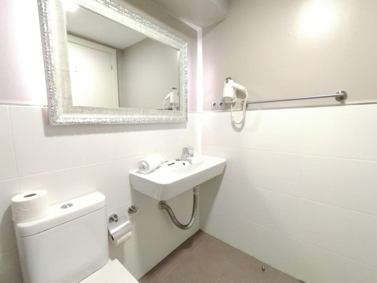 Montserrat Apartments By Gaiarooms Barcelona Zewnętrze zdjęcie
